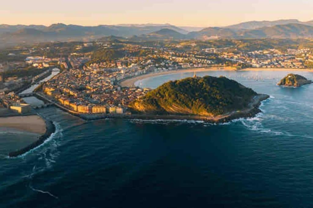 Con Garaje En El Centro De Zumaia