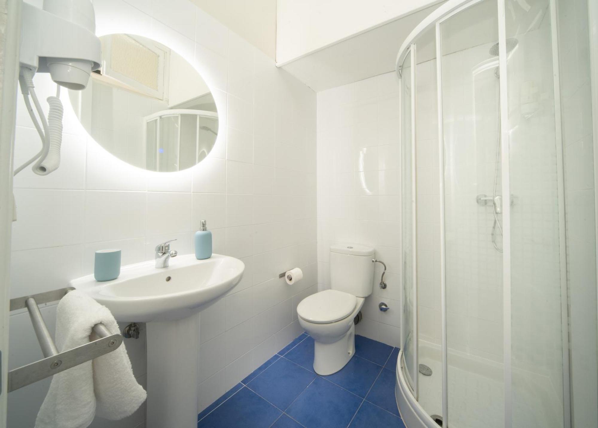 Apartamento Con Garaje En El Centro De *